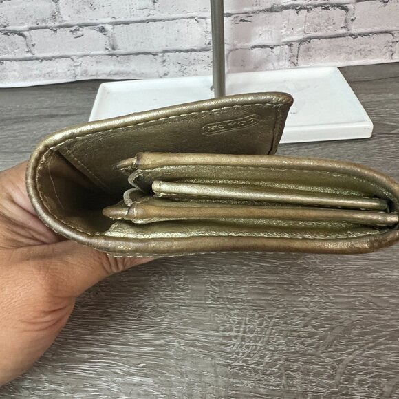 Coach Soho Gold Bi- fold Small wallet - Picture 5 of 6